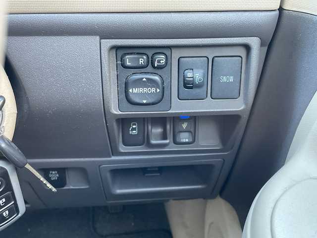 トヨタ シエンタ G 埼玉県 2007(平19)年 12.5万km グレーメタリック 社外HDDナビ/　　FM/AM/MSV/ETC/キーレスキー