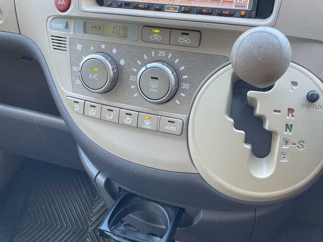 トヨタ シエンタ G 埼玉県 2007(平19)年 12.5万km グレーメタリック 社外HDDナビ/　　FM/AM/MSV/ETC/キーレスキー