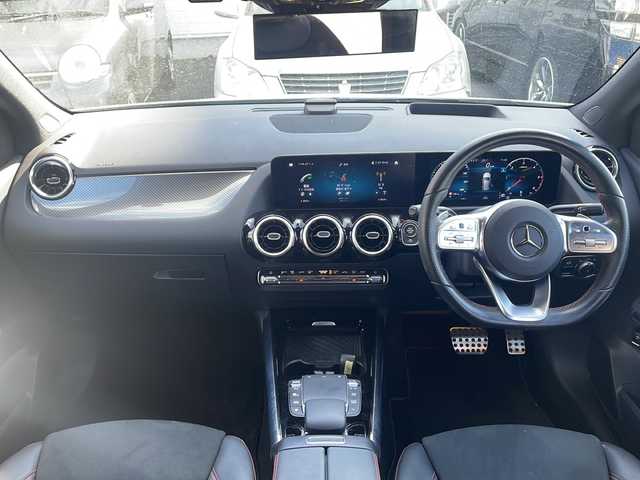 メルセデス・ベンツ Ｂ２００ｄ AMGライン 東京都 2021(令3)年 2.1万km ポーラホワイト 純正メーカーナビ/【TV/Bluetooth/USB/AM/FM】/全方位カメラ/ETC2.0/D/Nシートヒーター/D/N席パワーシート/D/N席メモリーシート/アクティブステアリングアシスト/マルチビームLED/アクティブブレーキアシスト/アクティブレーンキープアシスト/ヘッドアップディスプレイ/アクティブパーキングアシスト/ブラインドスポットモニター/サンルーフ/レーダークルーズコントロール/パドルシフト/電動リアゲート/置くだけ充電