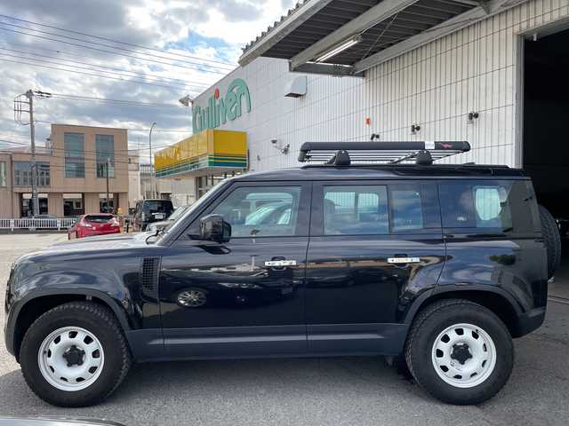 ランドローバー ランドローバー ディフェンダー 110S 岩手県 2020(令2)年 4万km 黒 ワンオーナー/エアサスペンション/全方位カメラ/衝突軽減ブレーキ/レーダークルーズコントロール/レーンキープアシスト/オートマチックパーキングエイド/リアトラフィックモニター/クリアランスソナー/横滑り防止装置/純正ナビ（BT/AM/FM/USB）/アイドリングストップ/ミラー型前後ドライブレコーダー/ビルトインETC2.0/純正ルーフキャリアー/ルーフラック/純正フロアマット/LEDヘッドライト/スマートキー　2本/プッシュスタート/ステアリングスイッチ/保証書/取扱説明書