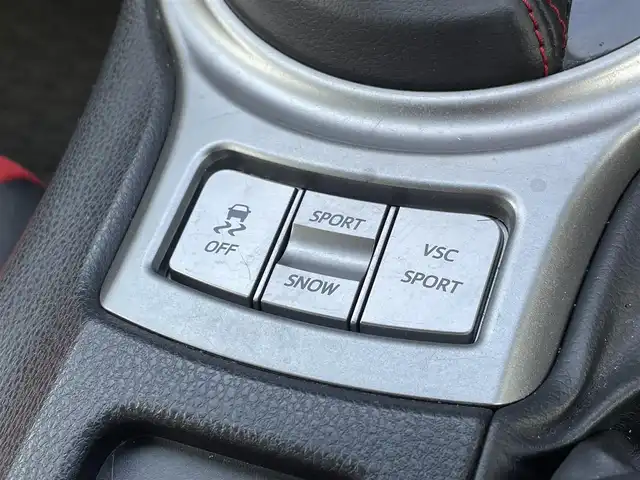 トヨタ ８６ GT リミテッド 群馬県 2012(平24)年 7.7万km クリスタルブラックシリカ 純正ナビNSCP-W62/CD・Bluetooth・ワンセグ/バックカメラ/ETC/ハーフレザーシート/前席シートヒーター/パドルシフト/横滑り防止装置/純正アルミホイール/純正フロアマット/取説・保証書/プッシュスタート/スマートキー