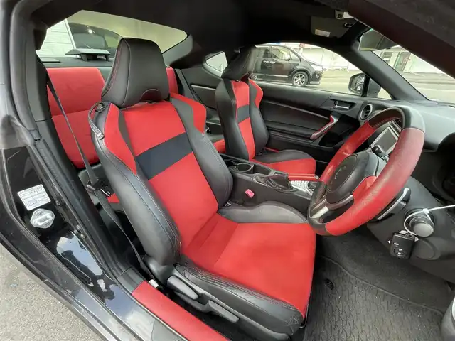 トヨタ ８６ GT リミテッド 群馬県 2012(平24)年 7.7万km クリスタルブラックシリカ 純正ナビNSCP-W62/CD・Bluetooth・ワンセグ/バックカメラ/ETC/ハーフレザーシート/前席シートヒーター/パドルシフト/横滑り防止装置/純正アルミホイール/純正フロアマット/取説・保証書/プッシュスタート/スマートキー