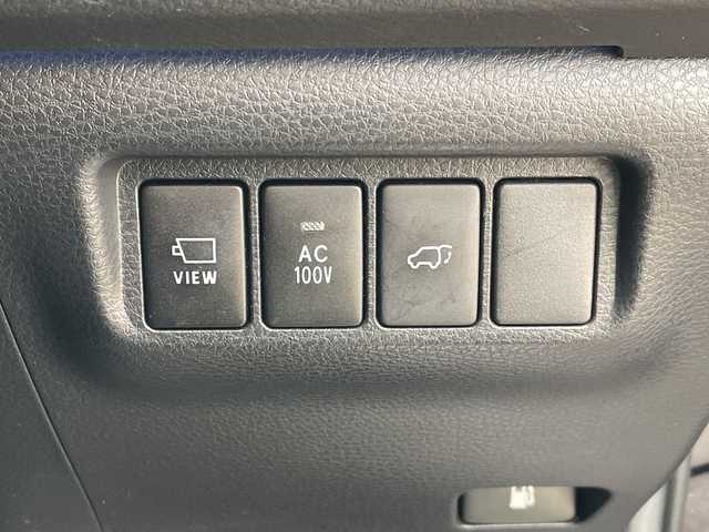 トヨタ ハリアー ハイブリッド プレミアム アドバンスドP 新潟県 2016(平28)年 3.4万km スパークリングブラックパールクリスタルシャイン 4WD/純正SDナビ/CD/DVD/BD/BT/フルセグテレビ/SDミュージックサーバー/全方位カメラ/ETC2.0/ドライブレコーダー/衝突被害軽減ブレーキ/レーンキープアシスト/レーダークルーズコントロール/サンルーフ/革シート/パワーシート/シートヒーター/パワーバックドア/コーナーセンサー/ステアリングスイッチ/スマートキー/プッシュスタート/LEDヘッドライト/オートライト/オートハイビーム/フォグランプ/純正18インチアルミホイール