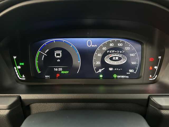 ホンダ ステップワゴン スパーダ eHEV 広島県 2023(令5)年 4.2万km クリスタルブラックパール 禁煙/ホンダセンシング/●衝突軽減ブレーキ（CMBS）/●誤発進抑制機能/●後方誤発進抑制機能/●近距離衝突軽減ブレーキ/●歩行者事故低減ステアリング/●路外逸脱抑制機能/●渋滞追従機能付アダプティブクルーズコントロール（ACC）/●車線維持支援システム（LKAS）/●トラフィックジャムアシスト（渋滞運転支援機能）/●先行車発進お知らせ機能/●標識認識機能/●オートハイビーム/●アダプティブドライビングビーム/BSi/コーナーセンサー/純正９型ナビ（LXM-237VFNi）/・フルセグTV/CD/DVD/Bluetooth/MusicRack/スマホ連携/USB/バックカメラ/両側パワースライドドア/ステアリングスイッチ/革巻きステアリング/パワーテールゲート/コンビシート/前席シートヒーター/２列目オットマン/減速セレクター/電動パーキングブレーキ/ブレーキホールド/トリプルゾーンエアコン/LEDアクティブコーナリングライト/LEDフォグランプ/ETC２．０/フロアマット/１６インチアルミホイール