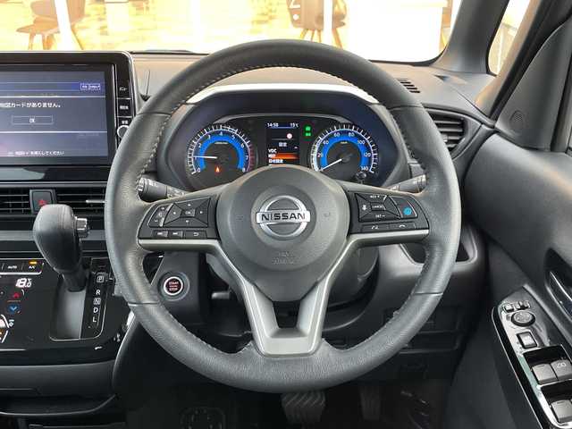 日産 ルークス HWS Gターボ プロパイロットED 愛媛県 2021(令3)年 1万km ホワイトパール 純正9インチメモリーナビ/・Bluetooth/・DVD/CD再生機能　/フルセグTV/両側パワースライドドア/アラウンドビューモニター/ETC/エマージェンシーブレーキ/プロパイロット/インテリジェントクルーズコントロール/速度標識表示/道路標識表示/オートライト/オートマチックハイビーム/LEDヘッドライト/フォグライト/コーナーセンサー/純正15インチアルミホイル/革巻きステアリング/ステアリングスイッチ/インテリジェントキー/プッシュスタート