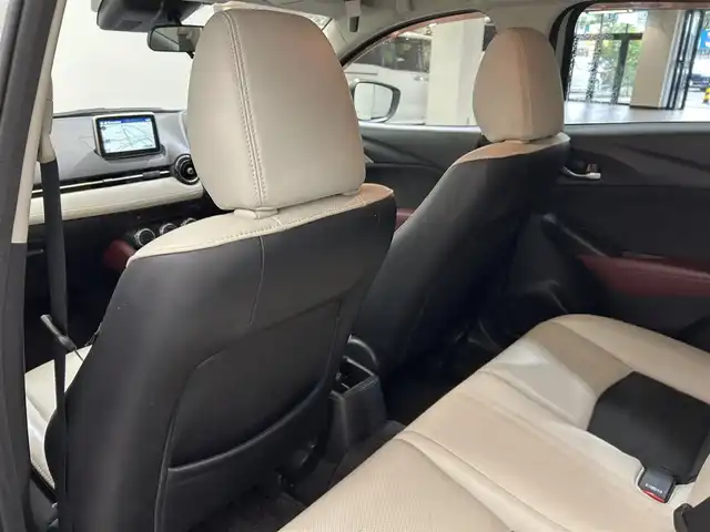 マツダ ＣＸ－３ XD ツーリング Lパッケージ 愛媛県 2015(平27)年 16.6万km 白 ・純正ナビ/(フルセグ/CD/DVD/BT)/・バックカメラ/・SBS/SCBS/・BSM/・レーダークルーズコントロール/・車線逸脱警報システム/・アイドリングストップ/・D/N席シートヒーター/・パドルシフト/・純正18インチアルミホイール/・純正フロアマット/・ステアリングリモコン/・ドアバイザー/・ETC/・スペアキー