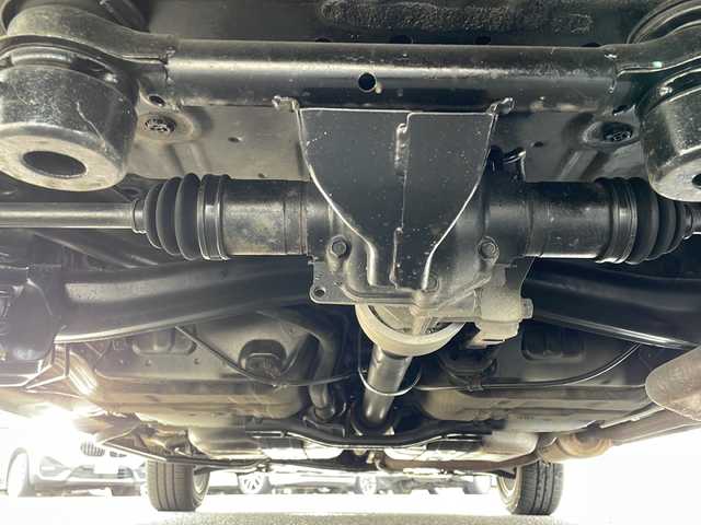 ホンダ フィット 13G Lパッケージ 新潟県 2013(平25)年 7.1万km プレミアムホワイトパール ４WD/純正メモリーナビ/(BT/AM/FM/ワンセグTV)/バックカメラ/社外15インチアルミ/ETC/電格ミラー/プッシュスタートエンジン/純正フロアマット/保証書/スペアキー