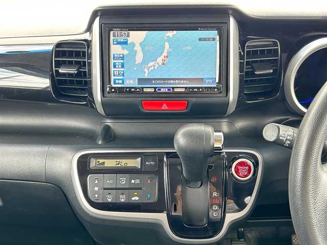 ホンダ Ｎ ＢＯＸ カスタム G Lパッケージ 群馬県 2012(平24)年 8.4万km プレミアムホワイトパール 社外7型SDナビ/（FM/AM/DVD/CD/TV/USB）/フルセグTV/バックカメラ/片側パワースライドドア/電動格納ミラー/プッシュスタート/ベンチシート/純正フロアマット/ドアバイザー/HIDヘッドライト/フォグライト/社外14インチAW/純正アルミ付きサマータイヤ車載/保証書/取扱説明書/スペアーキー1本