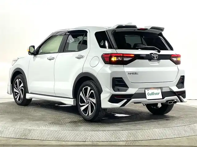 トヨタ ライズ Z 大阪府 2022(令4)年 2.7万km シャイニングホワイトパール 純正フルセグナビ（Ｂｌｕｅｔｏｏｔｈ／ＤＶＤ／ＣＤ）　モデリスタエアロ　衝突軽減ブレーキ　レーンアシスト　クリアランスソナー　バックカメラ　オートホールド　シートヒーター　ドラレコ　純正アルミホイール