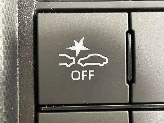 トヨタ ライズ Z 大阪府 2022(令4)年 2.7万km シャイニングホワイトパール 純正フルセグナビ（Ｂｌｕｅｔｏｏｔｈ／ＤＶＤ／ＣＤ）　モデリスタエアロ　衝突軽減ブレーキ　レーンアシスト　クリアランスソナー　バックカメラ　オートホールド　シートヒーター　ドラレコ　純正アルミホイール