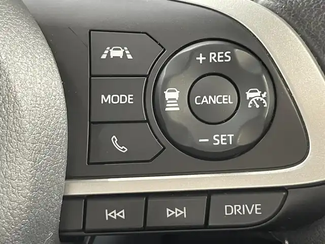 トヨタ ライズ Z 大阪府 2022(令4)年 2.7万km シャイニングホワイトパール 純正フルセグナビ（Ｂｌｕｅｔｏｏｔｈ／ＤＶＤ／ＣＤ）　モデリスタエアロ　衝突軽減ブレーキ　レーンアシスト　クリアランスソナー　バックカメラ　オートホールド　シートヒーター　ドラレコ　純正アルミホイール