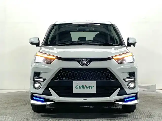 トヨタ ライズ Z 大阪府 2022(令4)年 2.7万km シャイニングホワイトパール 純正フルセグナビ（Ｂｌｕｅｔｏｏｔｈ／ＤＶＤ／ＣＤ）　モデリスタエアロ　衝突軽減ブレーキ　レーンアシスト　クリアランスソナー　バックカメラ　オートホールド　シートヒーター　ドラレコ　純正アルミホイール