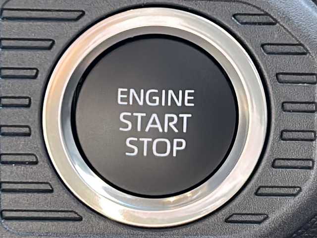 トヨタ ランドクルーザー ２５０ VX ファーストエディション 茨城県 2024(令6)年 1.1万km プラチナホワイトパールマイカ 純正ナビ　BT/フルセグ//サンルーフ/レーダークルーズコントロール/パーキングサポートブレーキ/パノラミックビューモニター/クリアランスソナー/パワーシート/パワーバックドア/エアシート/シートヒーター/ステアリングヒーター/センターでフロック/クリアランスソナー/デジタルインナーミラー/2nd発信/レザーシート/純正アルミホイール/純正フロアマット/安心降車アシスト/スマートキー/ETC