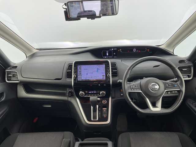 日産 セレナ ハイウェイスターVセレクションⅡ 愛知県 2018(平30)年 6.1万km ブリリアントホワイトパール ワンオーナー/純正9インチメモリナビ・フルセグＴＶ/ＣＤ・ＤＶＤ・Bluetooth/アラウンドビューモニター/両側パワースライドドア/ハンズフリーパワースライドドア/後席オートエアコン/スマートキー/エンジンプッシュスタート/LEDヘッドライト/プロパイロット/サンシェード/後席テーブルUSBポート有/ETC