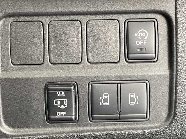 日産 セレナ ハイウェイスターVセレクションⅡ 愛知県 2018(平30)年 6.1万km ブリリアントホワイトパール ワンオーナー/純正9インチメモリナビ・フルセグＴＶ/ＣＤ・ＤＶＤ・Bluetooth/アラウンドビューモニター/両側パワースライドドア/ハンズフリーパワースライドドア/後席オートエアコン/スマートキー/エンジンプッシュスタート/LEDヘッドライト/プロパイロット/サンシェード/後席テーブルUSBポート有/ETC