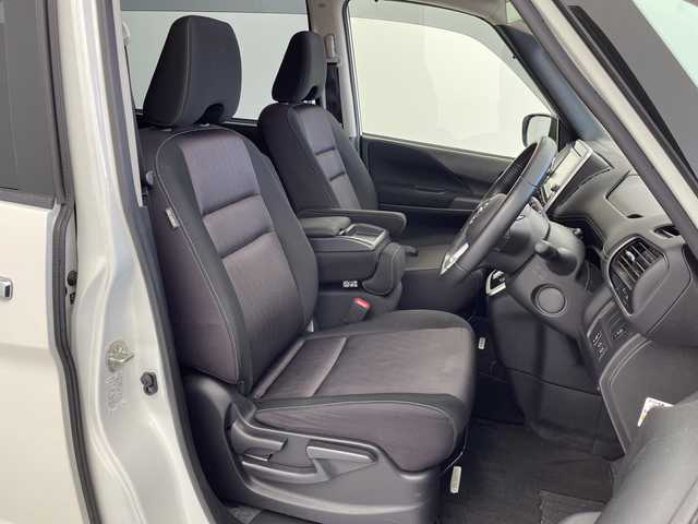 日産 セレナ ハイウェイスターVセレクションⅡ 愛知県 2018(平30)年 6.1万km ブリリアントホワイトパール ワンオーナー/純正9インチメモリナビ・フルセグＴＶ/ＣＤ・ＤＶＤ・Bluetooth/アラウンドビューモニター/両側パワースライドドア/ハンズフリーパワースライドドア/後席オートエアコン/スマートキー/エンジンプッシュスタート/LEDヘッドライト/プロパイロット/サンシェード/後席テーブルUSBポート有/ETC