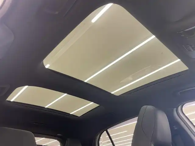 メルセデス・ベンツ ＧＬＡ２２０ 4マチック 岡山県 2019(令1)年 2.8万km ポーラホワイト レザーエクスクルーシブパッケージ/プレミアムパッケージ/純正ナビ/Rカメラ/パワーシート/シートヒーター/レザーシート（黒）/パノラマガラスサンルーフ/パワーテールゲート/harman/kardon/LEDヘッドライト/オートライト/AHB/ESP/アクティブブレーキA/BSA/アクティブキーピングA/ドラレコ（F/R）/USB　SD/Bluetooth/アップルカープレイ/フルセグTV/ドアバイザー
