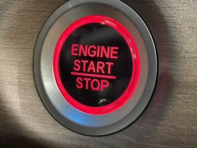 ホンダ フリード G 愛知県 2023(令5)年 3.5万km フィヨルドミストパール 純正ナビ(VXM-234VFi)/(Bluetooth/地デジ/SD/FM/AM/CD・DVD再生）/両側パワースライドドア　/ホンダセンシング　/　　-衝突軽減ブレーキ　/　　-レーダークルーズコントロール　/　　-先行車発進お知らせ機能/　　-標識認識機能/　　-路線逸脱警報/　　-車線維持支援システム/シートヒーター　/ビルトインＥＴＣ　/バックカメラ　/ＬＥＤヘッドライト　/コーナーセンサー/アイドリングストップ　/ＵＳＢ接続/純正フロアマット