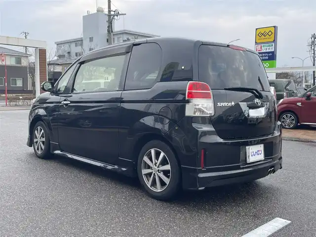トヨタ スペイド G 新潟県 2016(平28)年 7.7万km ブラックマイカ (株)IDOMが運営する【じしゃロン新潟店】の自社ローン対象車両になります。こちらは現金ご利用時の価格です。自社ローンご希望の方は別途その旨お申付け下さい。/社外SDナビ/フルセグTV/CD/AM/FM/BT/バックカメラ/ETC/シートヒーター（D席）/片側パワースライドドア/スマートキー/プッシュスタート/社外エアロ（前、後ろ、サイド）/社外マフラー/横滑り防止装置/オートライト純正フロアマット