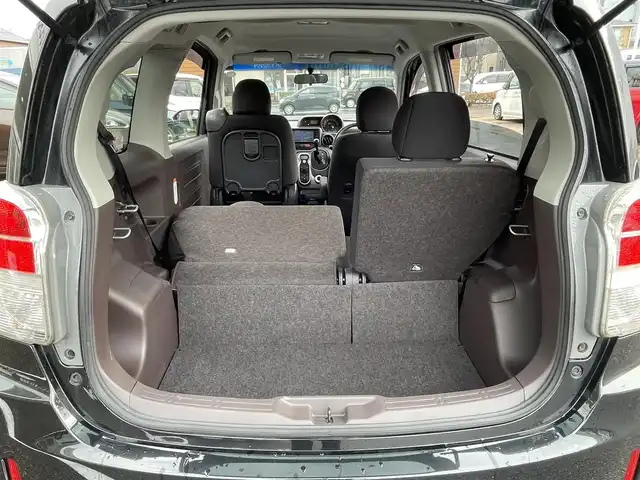 トヨタ スペイド G 新潟県 2016(平28)年 7.7万km ブラックマイカ (株)IDOMが運営する【じしゃロン新潟店】の自社ローン対象車両になります。こちらは現金ご利用時の価格です。自社ローンご希望の方は別途その旨お申付け下さい。/社外SDナビ/フルセグTV/CD/AM/FM/BT/バックカメラ/ETC/シートヒーター（D席）/片側パワースライドドア/スマートキー/プッシュスタート/社外エアロ（前、後ろ、サイド）/社外マフラー/横滑り防止装置/オートライト純正フロアマット