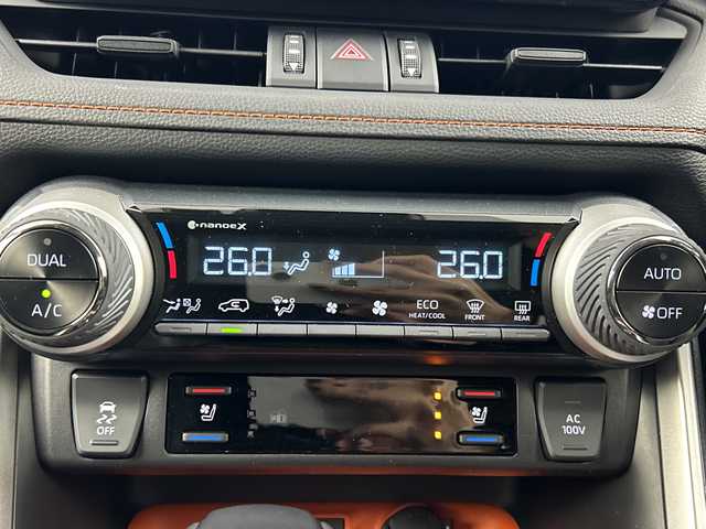 トヨタ ＲＡＶ４ ハイブリッド アドベンチャー 埼玉県 2023(令5)年 2.9万km アーバンカーキ 純正ナビ付ディスプレイオーディオ/（BT/AM/FM/miracast）/全方位カメラ/トヨタセーフティセンス/・レーダークルーズコントロール/・オートハイビーム/・衝突軽減システム/・レーントレーシングアシスト/メモリ付きパワーシート/シートヒーター/エアシート/ハンドルヒーター/BSM/ビルトインETC2.0/AC100V/デジタルインナーミラー/純正アルミホイール/純正フロアマット/フォグランプ