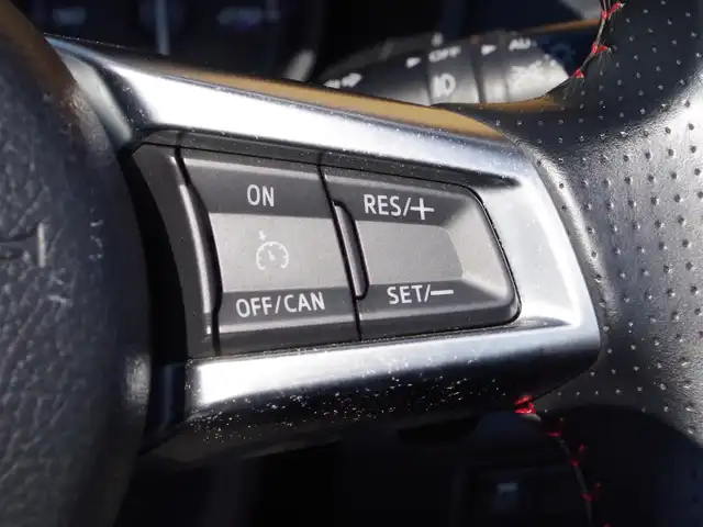 アバルト １２４ スパイダー 埼玉県 2017(平29)年 4.1万km パール レッド/ブラックレザーシート/オートクルーズコントロール/レザーパッケージ/ナビゲーションパッケージ/パークセンサー/バックカメラ/メーカーオプションナビ/フルセグTV/Bluetooth/シートヒーター