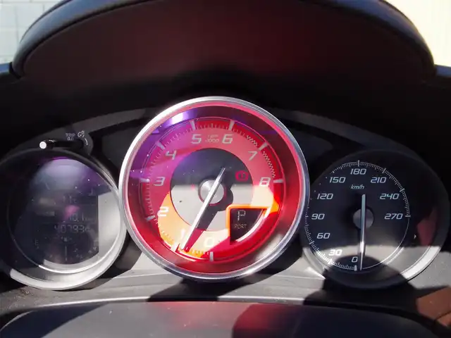 アバルト １２４ スパイダー 埼玉県 2017(平29)年 4.1万km パール レッド/ブラックレザーシート/オートクルーズコントロール/レザーパッケージ/ナビゲーションパッケージ/パークセンサー/バックカメラ/メーカーオプションナビ/フルセグTV/Bluetooth/シートヒーター