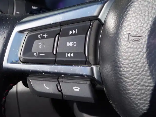 アバルト １２４ スパイダー 埼玉県 2017(平29)年 4.1万km パール レッド/ブラックレザーシート/オートクルーズコントロール/レザーパッケージ/ナビゲーションパッケージ/パークセンサー/バックカメラ/メーカーオプションナビ/フルセグTV/Bluetooth/シートヒーター