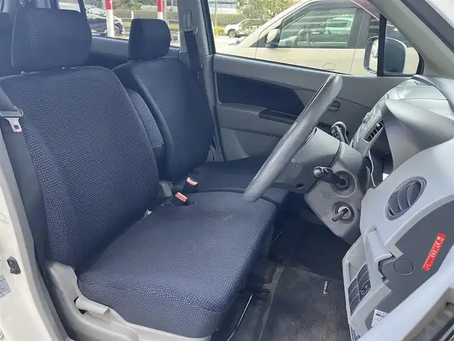 スズキ ワゴンＲ FX 高知県 2009(平21)年 10.4万km スペリアホワイト リモコンキー/純正フロアマット/AC/スペアキー/ETC/ベンチシート/盗難防止装置/Wエアバッグ/保証書/取扱説明書/記録簿