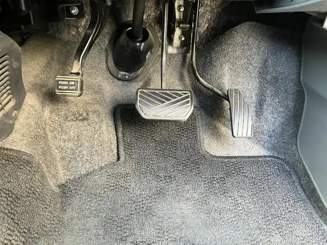 スズキ ワゴンＲ FX 高知県 2009(平21)年 10.4万km スペリアホワイト リモコンキー/純正フロアマット/AC/スペアキー/ETC/ベンチシート/盗難防止装置/Wエアバッグ/保証書/取扱説明書/記録簿