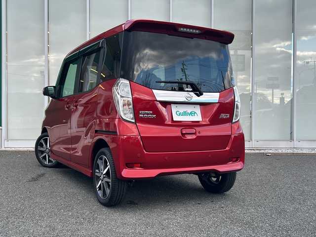 日産 デイズ ルークス ハイウェイスター Gターボ 福岡県 2018(平30)年 9.1万km スパークリングレッドM 純正7インチナビ/（TV/Bluetooth/AM/FM/SD/CD/DVD）/アラウンドビューモニター/両側パワースライドドア/純正15インチアルミホイール/純正フロアマット/オートライト/オートハイビーム/LEDヘッドライト/フォグランプ/衝突軽減ブレーキ/プッシュスタート/スマートキー/スペアキー