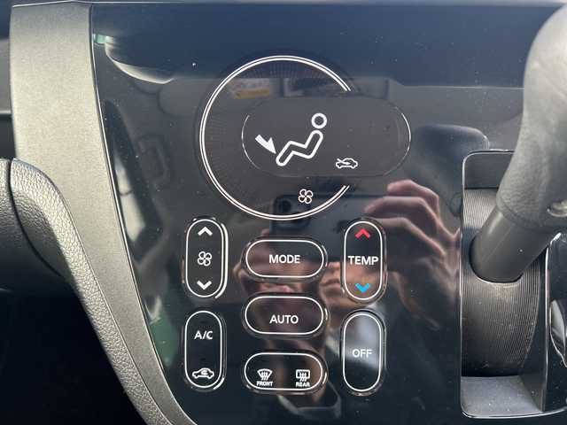 日産 デイズ ルークス ハイウェイスター Gターボ 福岡県 2018(平30)年 9.1万km スパークリングレッドM 純正7インチナビ/（TV/Bluetooth/AM/FM/SD/CD/DVD）/アラウンドビューモニター/両側パワースライドドア/純正15インチアルミホイール/純正フロアマット/オートライト/オートハイビーム/LEDヘッドライト/フォグランプ/衝突軽減ブレーキ/プッシュスタート/スマートキー/スペアキー