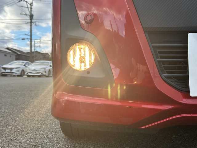 日産 デイズ ルークス ハイウェイスター Gターボ 福岡県 2018(平30)年 9.1万km スパークリングレッドM 純正7インチナビ/（TV/Bluetooth/AM/FM/SD/CD/DVD）/アラウンドビューモニター/両側パワースライドドア/純正15インチアルミホイール/純正フロアマット/オートライト/オートハイビーム/LEDヘッドライト/フォグランプ/衝突軽減ブレーキ/プッシュスタート/スマートキー/スペアキー