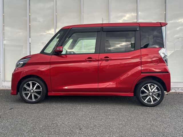 日産 デイズ ルークス ハイウェイスター Gターボ 福岡県 2018(平30)年 9.1万km スパークリングレッドM 純正7インチナビ/（TV/Bluetooth/AM/FM/SD/CD/DVD）/アラウンドビューモニター/両側パワースライドドア/純正15インチアルミホイール/純正フロアマット/オートライト/オートハイビーム/LEDヘッドライト/フォグランプ/衝突軽減ブレーキ/プッシュスタート/スマートキー/スペアキー