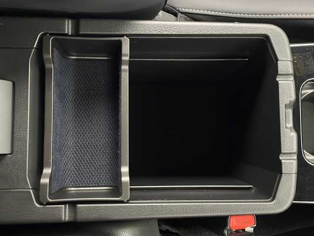 三菱 エクリプス クロス ＰＨＥＶ P 秋田県 2024(令6)年 0.4万km アメジストブラック 4WD/三菱e-Assist/純正メモリナビ/　（AM/FM/BT/TV）/全方位カメラ/パドルシフト/レーダークルーズコントロール/ヘッドアップディスプレイ（HUD）/純正前後ドライブレコーダー/前後コーナーセンサー/電動リアゲート/運転席パワーシート/全席シートヒーター/ステアリングヒーター/プッシュスタート/ETC/LEDヘッドライト/オートライト/スマートキー/スペアキー