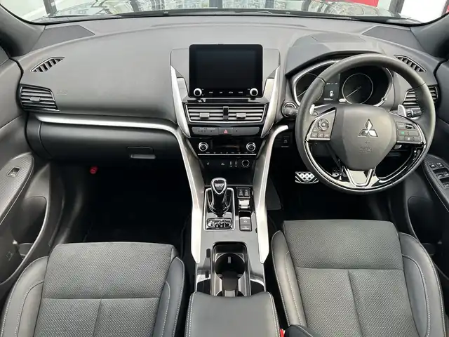 三菱 エクリプス クロス ＰＨＥＶ P 千葉県 2024(令6)年 0.4万km アメジストブラック サンルーフ/4WD/三菱e-Assist/純正メモリナビ/全方位カメラ/パドルシフト/レーダークルーズコントロール/ヘッドアップディスプレイ（HUD）/純正前後ドライブレコーダー/前後コーナーセンサー/電動リアゲート/運転席パワーシート/シートヒーター/ステアリングヒーター/プッシュスタート/ETC/LEDヘッドライト/オートライト/スマートキー/スペアキー