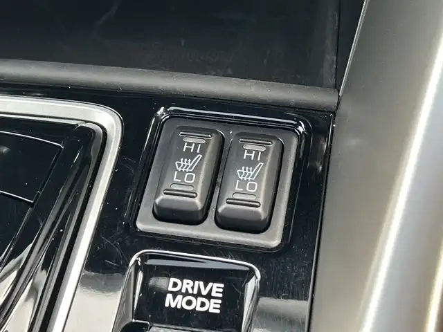三菱 エクリプス クロス ＰＨＥＶ P 千葉県 2024(令6)年 0.4万km アメジストブラック サンルーフ/4WD/三菱e-Assist/純正メモリナビ/全方位カメラ/パドルシフト/レーダークルーズコントロール/ヘッドアップディスプレイ（HUD）/純正前後ドライブレコーダー/前後コーナーセンサー/電動リアゲート/運転席パワーシート/シートヒーター/ステアリングヒーター/プッシュスタート/ETC/LEDヘッドライト/オートライト/スマートキー/スペアキー