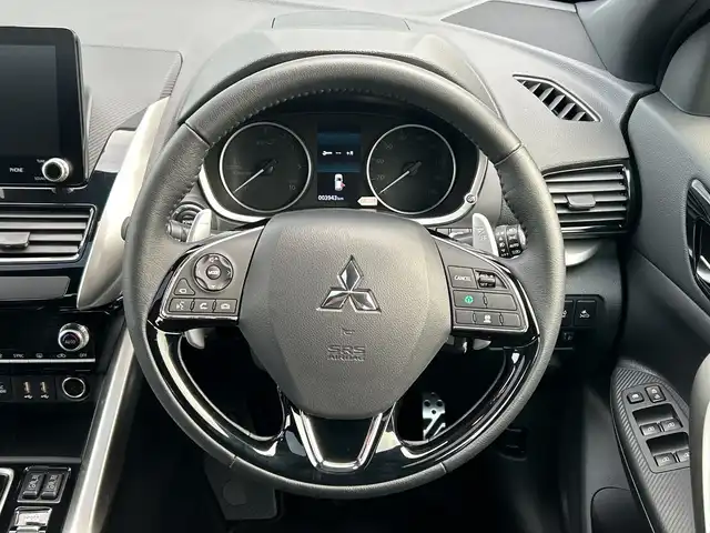 三菱 エクリプス クロス ＰＨＥＶ P 千葉県 2024(令6)年 0.4万km アメジストブラック サンルーフ/4WD/三菱e-Assist/純正メモリナビ/全方位カメラ/パドルシフト/レーダークルーズコントロール/ヘッドアップディスプレイ（HUD）/純正前後ドライブレコーダー/前後コーナーセンサー/電動リアゲート/運転席パワーシート/シートヒーター/ステアリングヒーター/プッシュスタート/ETC/LEDヘッドライト/オートライト/スマートキー/スペアキー