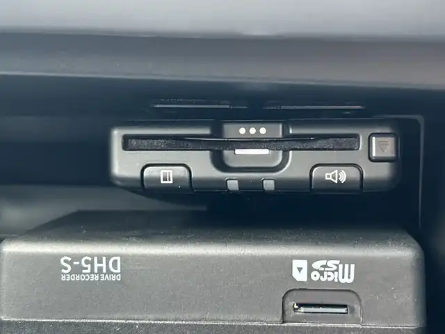 三菱 エクリプス クロス ＰＨＥＶ P 千葉県 2024(令6)年 0.4万km アメジストブラック サンルーフ/4WD/三菱e-Assist/純正メモリナビ/全方位カメラ/パドルシフト/レーダークルーズコントロール/ヘッドアップディスプレイ（HUD）/純正前後ドライブレコーダー/前後コーナーセンサー/電動リアゲート/運転席パワーシート/シートヒーター/ステアリングヒーター/プッシュスタート/ETC/LEDヘッドライト/オートライト/スマートキー/スペアキー