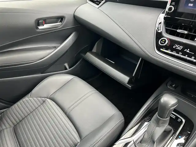 トヨタ カローラ スポーツ G スタイルパッケージ 栃木県 2020(令2)年 2.5万km プラチナホワイトパールマイカ トヨタセーフティセンス/純正ナビ/フルセグTV/Bluetooth/USB/バックカメラ/ビルトインETC/前席シートヒーター/アダプティブクルーズコントロール/スマートキー×2/プッシュスタート/ステアリングリモコン/LEDオートライト/LEDフォグランプ/純正16インチAW/アイドリングストップ/横滑り防止装置/電動格納ミラー/ドアバイザー/パドルシフト/ワイヤレス充電/クリアランスソナーウィンカーミラー
