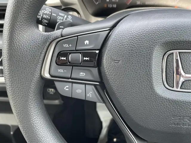 ホンダ ＷＲ－Ｖ X 佐賀県 2025(令7)年 0.1千km プラチナホワイトパール 登録済未使用車/登録時走行距離36km/Honda SENSING 全車標準装備/・衝突軽減ブレーキ（対歩行者・対車両）/・誤発進抑制機能（前後）/・ACC（アダプティブクルーズコントロール）/・車線維持支援システム（LKAS）/・路外逸脱抑制機能/・先行車発進お知らせ機能/・オートハイビーム/ホンダコネクトforギャザズナビパッケージ/スマートキー/・スペアキー1本
