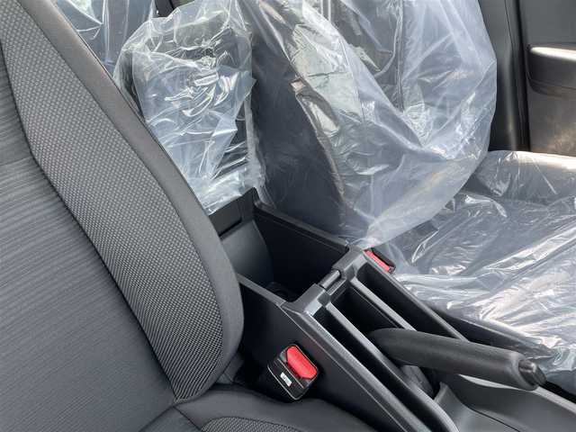 ホンダ ＷＲ－Ｖ X 佐賀県 2025(令7)年 0.1千km プラチナホワイトパール 登録時走行距離42km/純正8インチディスプレイオーディオ/・AM/FM/USB/Bluetooth/・Apple Car Play/Android Auto/バックカメラ/ISOFIX対応/パドルシフト/ステアリングリモコン/純正LEDヘッドライト/・オートマチックハイビーム/新車保証書/記録簿/取扱説明書/スペアキー１本/ホンダセンシング/・アダプティブクルーズコントロール/・衝突被害軽減ブレーキ/・路外逸脱抑制機能/・踏み間違い衝突軽減システム/・パーキングセンサー