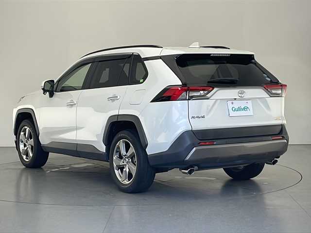 トヨタ ＲＡＶ４ G 長野県 2021(令3)年 1.8万km ホワイトパールクリスタルシャイン ４WD/純正SDナビ（型番：NSZT-Y68T）/（フルセグTV＆CD＆BL＆SD＆FM/AM）/バックカメラ/トヨタセーフティーセンス/LTA/PCS/BSM/RCTA/PKSB/RSA/レーダークルーズコントロール/クリアランスソナー/オートマチックハイビーム /D席パワーシート /前席シートヒーター/D席メモリーシート/デジタルインナーミラー /ステアリングヒーター/パワーバックドア/ETC/ドライブレコーダー（前後）/LEDヘッドライト/オートライト/純正ドアバイザー/18インチアルミホイール/純正マット/スマートキー/スペアキー/プッシュスタート