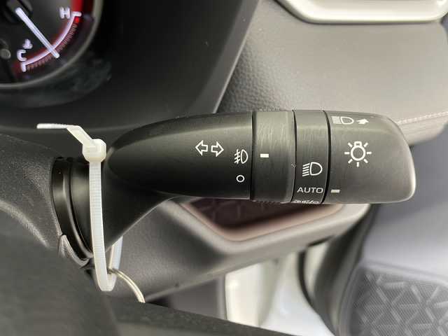 トヨタ ＲＡＶ４ G 長野県 2021(令3)年 1.8万km ホワイトパールクリスタルシャイン ４WD/純正SDナビ（型番：NSZT-Y68T）/（フルセグTV＆CD＆BL＆SD＆FM/AM）/バックカメラ/トヨタセーフティーセンス/LTA/PCS/BSM/RCTA/PKSB/RSA/レーダークルーズコントロール/クリアランスソナー/オートマチックハイビーム /D席パワーシート /前席シートヒーター/D席メモリーシート/デジタルインナーミラー /ステアリングヒーター/パワーバックドア/ETC/ドライブレコーダー（前後）/LEDヘッドライト/オートライト/純正ドアバイザー/18インチアルミホイール/純正マット/スマートキー/スペアキー/プッシュスタート