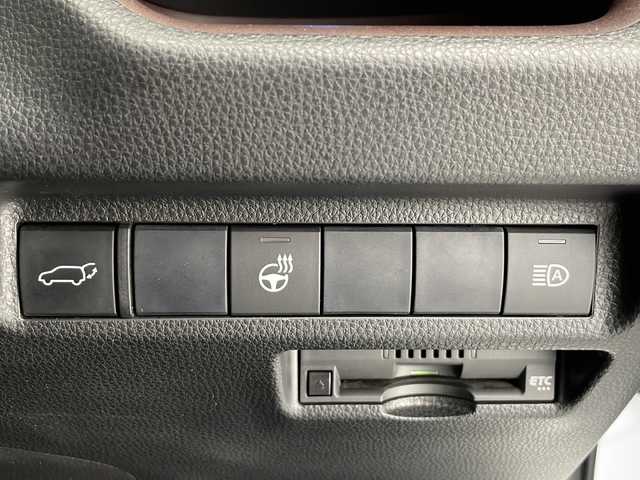 トヨタ ＲＡＶ４ G 長野県 2021(令3)年 1.8万km ホワイトパールクリスタルシャイン ４WD/純正SDナビ（型番：NSZT-Y68T）/（フルセグTV＆CD＆BL＆SD＆FM/AM）/バックカメラ/トヨタセーフティーセンス/LTA/PCS/BSM/RCTA/PKSB/RSA/レーダークルーズコントロール/クリアランスソナー/オートマチックハイビーム /D席パワーシート /前席シートヒーター/D席メモリーシート/デジタルインナーミラー /ステアリングヒーター/パワーバックドア/ETC/ドライブレコーダー（前後）/LEDヘッドライト/オートライト/純正ドアバイザー/18インチアルミホイール/純正マット/スマートキー/スペアキー/プッシュスタート