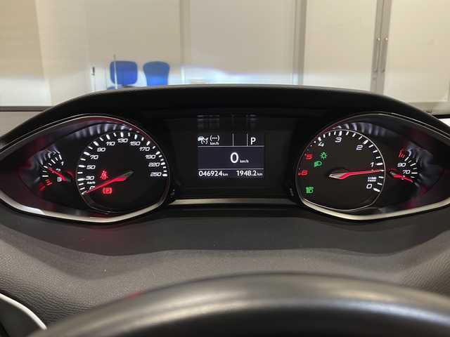 プジョー ３０８ GT ブルーHDi 新潟県 2020(令2)年 4.7万km ネイクルホワイト ワンオーナー/フルLEDヘッドライト/インテリジェントハイビーム/ワイドバックアイカメラ/アクティブクルーズコントロール/フロント＆バックソナー/レーンキープアシスト/7インチタッチスクリーン/・Bluetooth/・AppleCarPlay/・AndroidAuto/ETC/保証書/取扱説明書/スペアキー