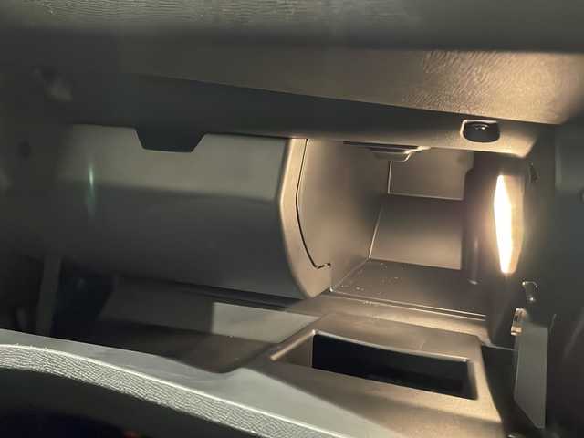 プジョー ３０８ GT ブルーHDi 新潟県 2020(令2)年 4.7万km ネイクルホワイト ワンオーナー/フルLEDヘッドライト/インテリジェントハイビーム/ワイドバックアイカメラ/アクティブクルーズコントロール/フロント＆バックソナー/レーンキープアシスト/7インチタッチスクリーン/・Bluetooth/・AppleCarPlay/・AndroidAuto/ETC/保証書/取扱説明書/スペアキー