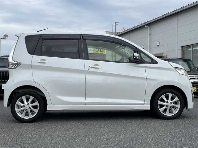 三菱 ｅＫカスタム G 広島県 2014(平26)年 3.9万km シルキーホワイト メモリナビ/フルセグテレビ/【Bluetooth/USB/CD/DVD/iPod】/全周囲カメラ/ドライブレコーダー/ETC/シートヒーター/アイドリングストップ/ウィンカーミラー/ドアバイザー/プッシュスタート/HIDヘッドライト/電動格納ミラー