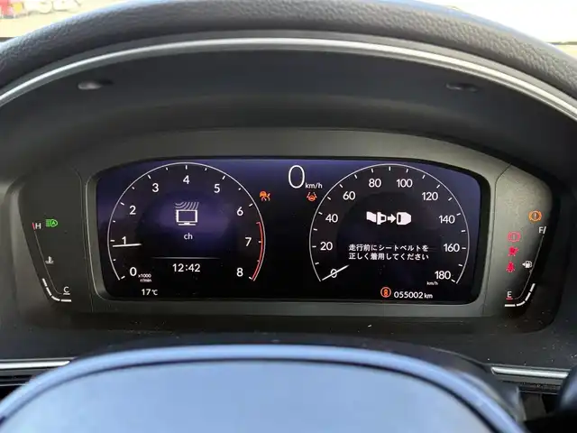 ホンダ シビック EX 大分県 2021(令3)年 5.5万km プラチナホワイトパール ・ナビ(BT/USB/apple)/・純正リアスポイラー/・無限マフラー/・BOSE/・バックカメラ/・フルセグテレビ/・ホンダセンシング/・ブラインドスポットモニター/・コーナーセンサー/・レーダークルーズコントロール/・パワーシート/・シートヒーター/・ETC 2.0/・ブレーキホールド/・置くだけ充電/・ドライブレコーダー/・スマートキー/・プッシュスタート