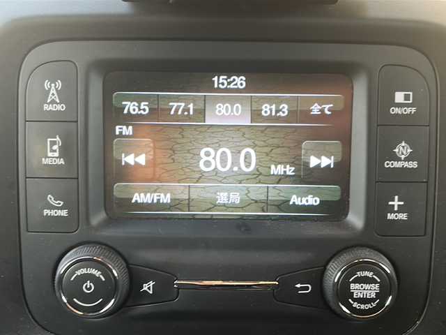 クライスラー・ジープ ジープ レネゲード トレイルホーク 青森県 2015(平27)年 17.5万km 赤 Carrozzeria製ポータブルメモリーナビ（AVIC-MRP600）/１７インチ純正AW付サマータイヤ積載/４WD/革巻きステアリング/ワンセグテレビ/バックカメラ/後方コーナーセンサー/ABS/横滑り防止装置/ダウンヒルアシストコントロール/車線逸脱防止/オートライト/純正フロアマット/MTモード付AT/クルーズコントロール/ETC/ダブルエアバッグ/ルーフレール